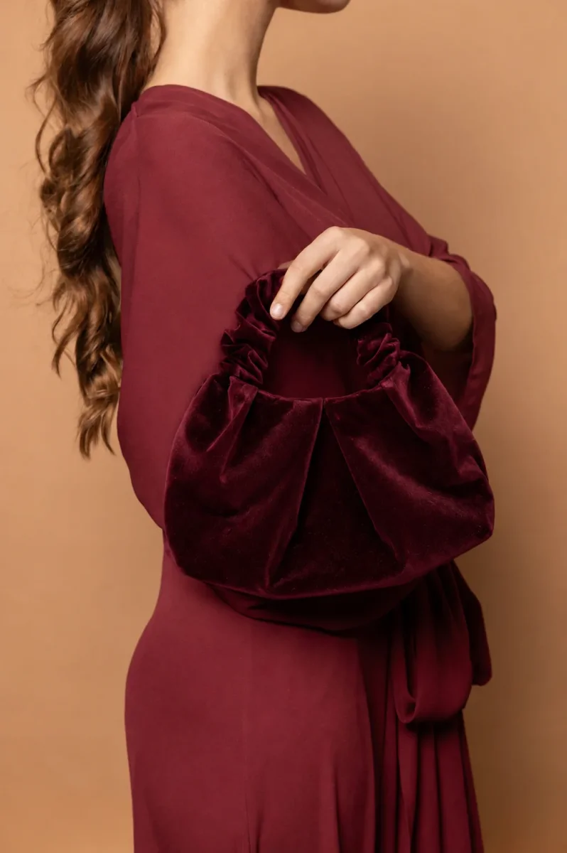 Bolso Plié vino de terciopelo - Imagen 3