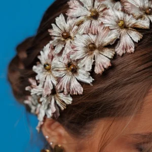 Diadema Margarita nude y beige