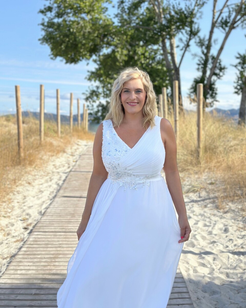 Vestido Curvy Chal Novia - Imagen 3