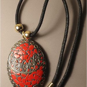 COLGANTE MUJER OVAL ROJO