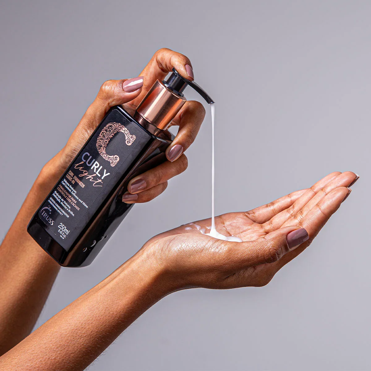 TRUSS Curly Light Enhancer Leave-In – 250 ml | Hidratación Ligera y Definición para Rizos - Imagen 3