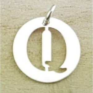 COLGANTE PLATA LETRA Q