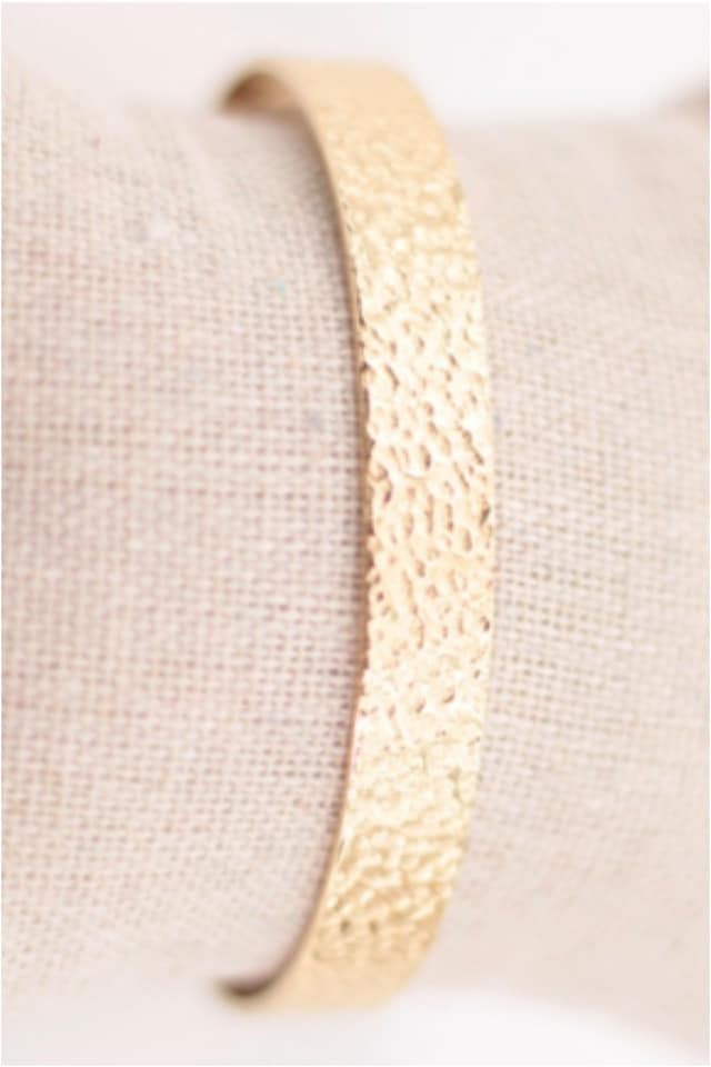 Brazalete mujer acero dorado corrugado