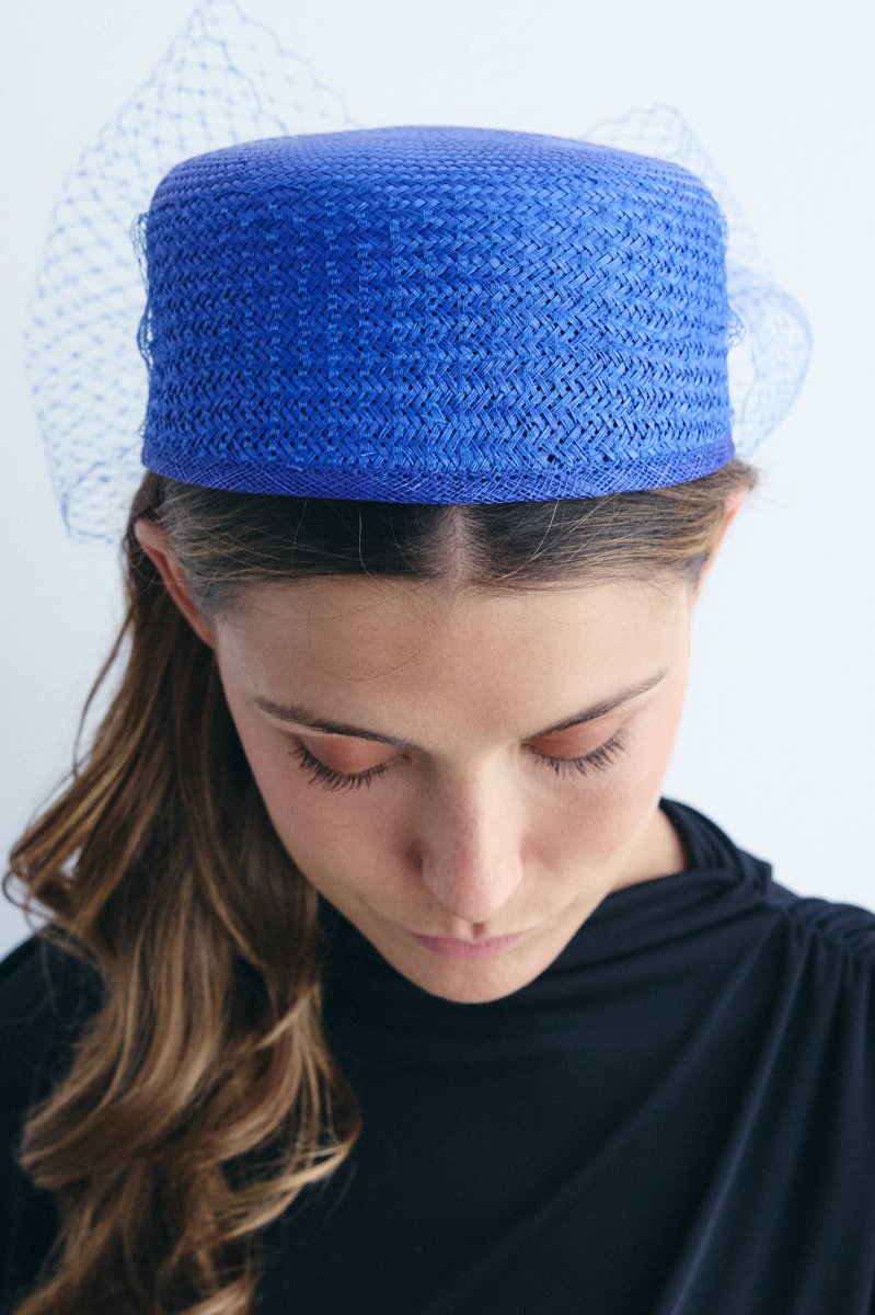 Casquete Amelia azul Klein - Imagen 3
