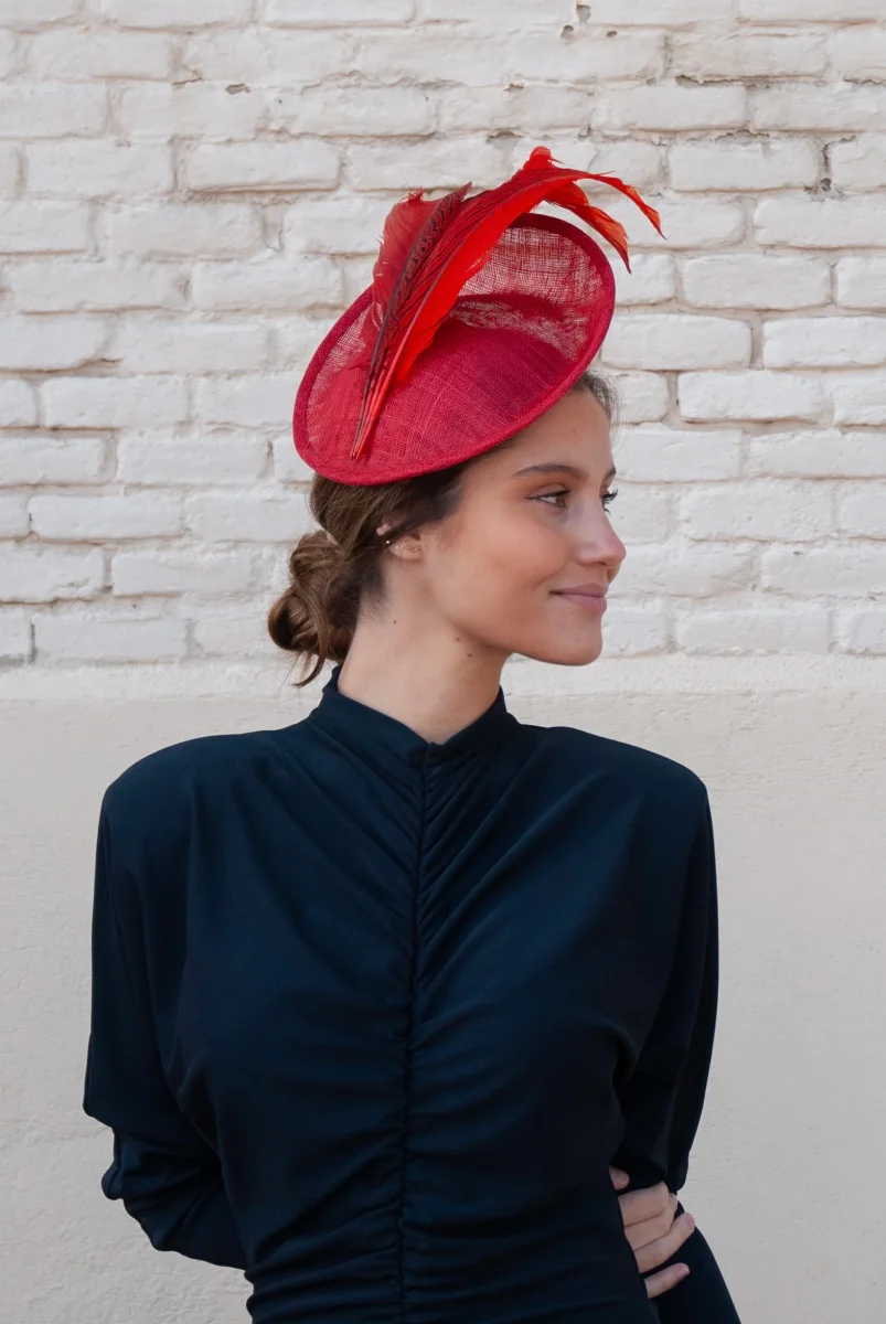 Tocado Isolde rojo