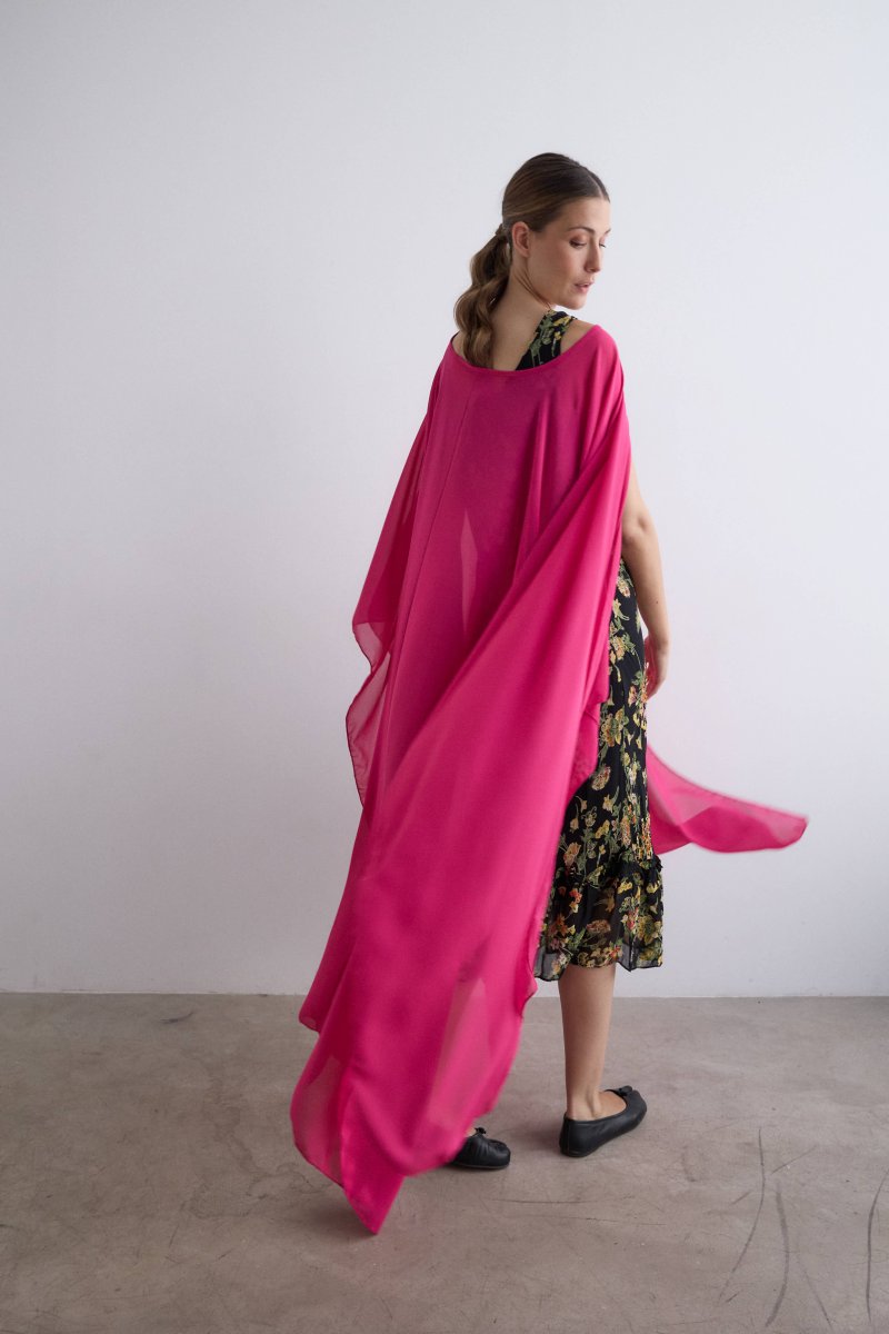 Capa de crepe larga rosa