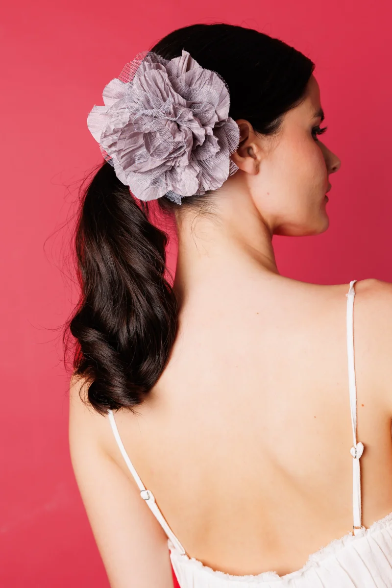 Flor tul gris - Imagen 2