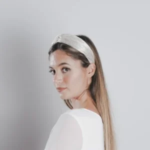 Diadema Baronesa gris perla