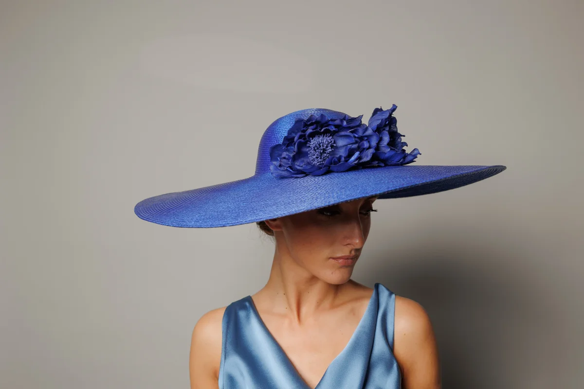 Pamela Alberta azul klein