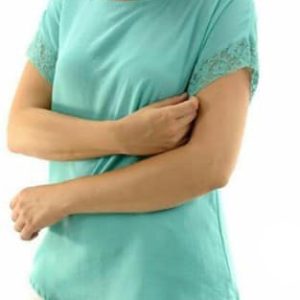 Blusa mujer con puntilla en mangas
