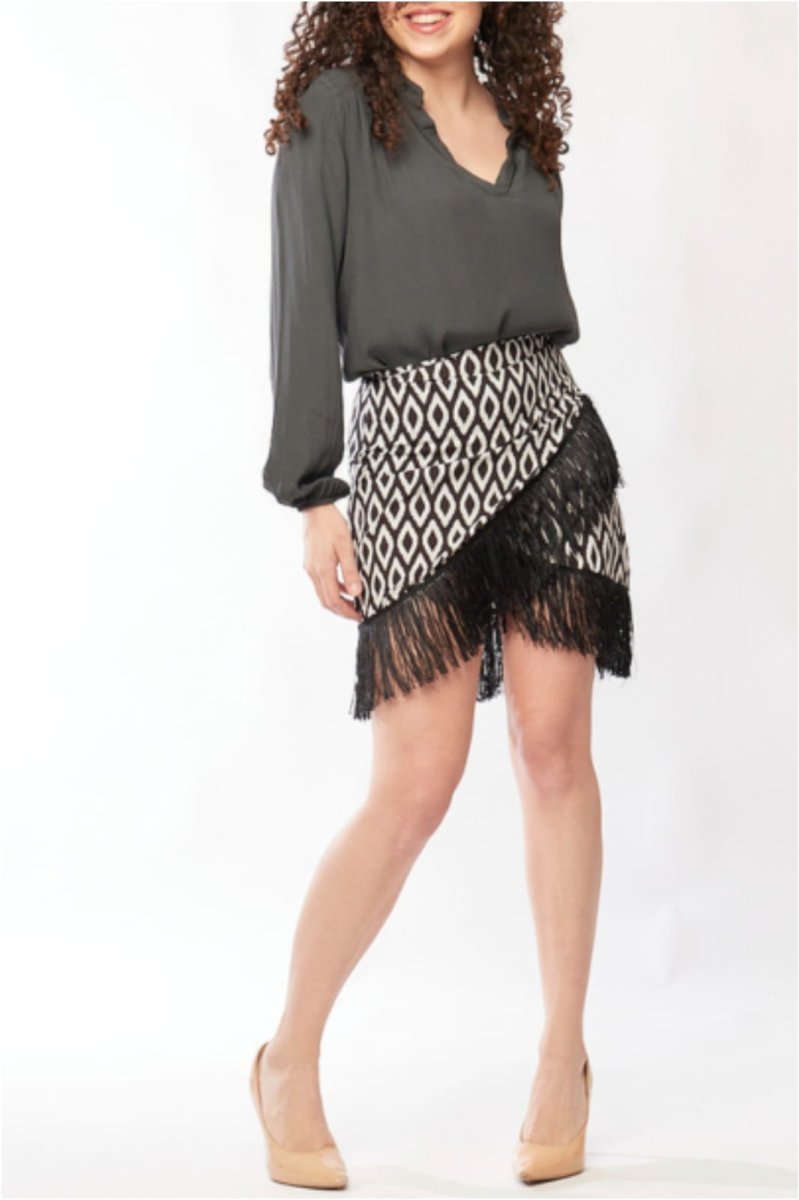 Mini falda mujer estampada flecos - Imagen 4