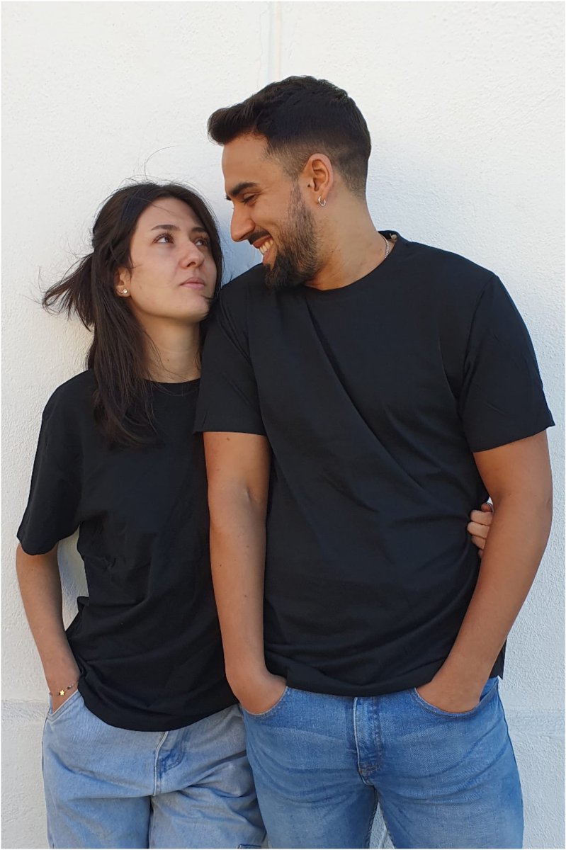 Camiseta unisex básica negra