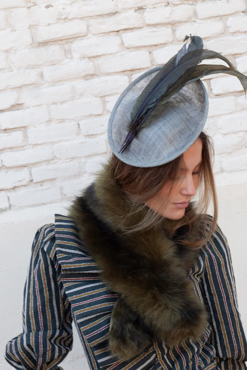 Tocado Isolde gris - Imagen 3