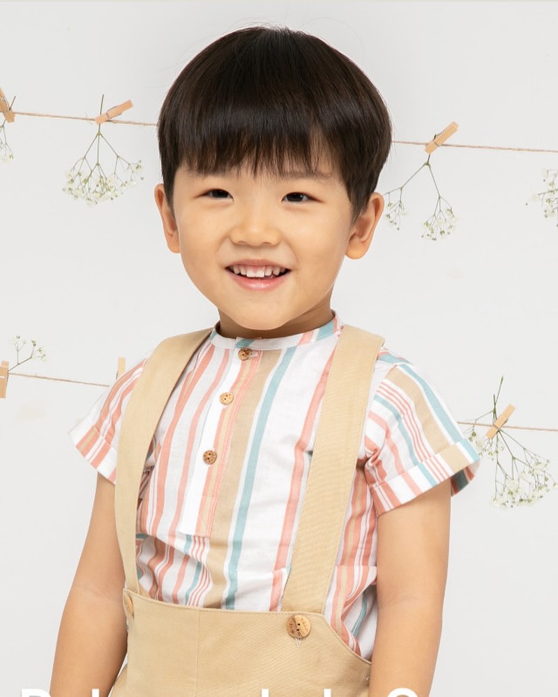 Conjunto de Camisa de Rayas y Short de Tirantes Beige – Paloma de la O - Imagen 2