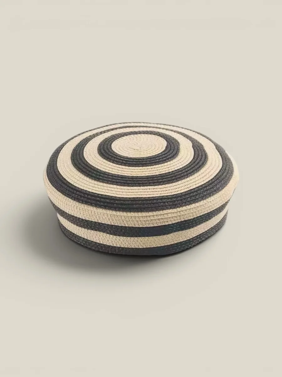 Casquete Celine de rayas beige y negro - Imagen 2