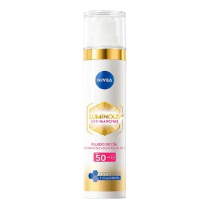 NIVEA Fluido Facial Aclarador de Piel FPS 50 – 40 ml Fluido facial antimanchas con alta protección solar para una piel más uniforme y luminosa