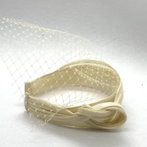Diadema Marquesa beige