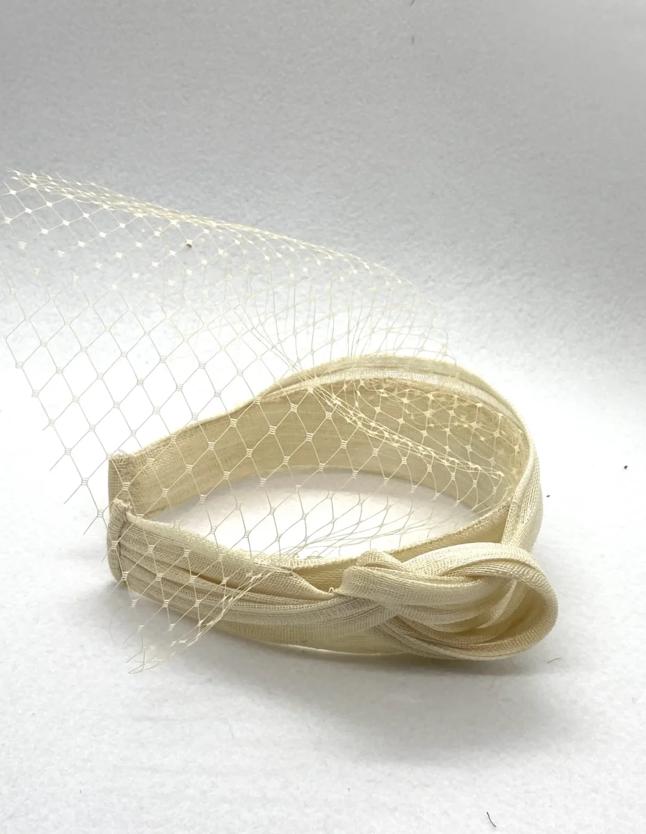 Diadema Marquesa beige - Imagen 2