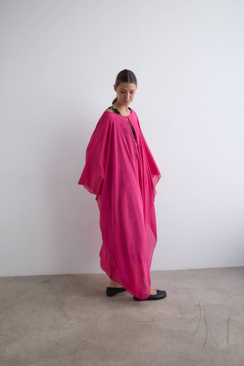 Capa de crepe larga rosa - Imagen 4