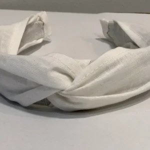 Diadema Baronesita blanca de lino