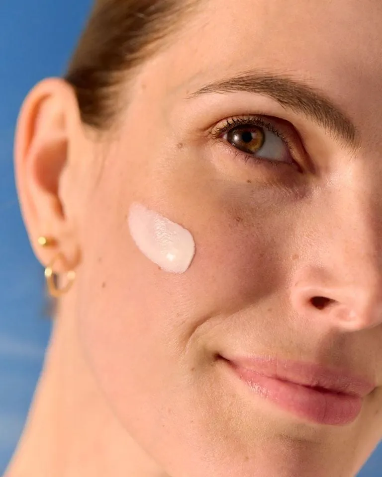 Nivea Cellular Luminous 630 Serum Anti-Manchas 30 ml – Reducción Visible de Manchas y Luminosidad Uniforme - Imagen 5