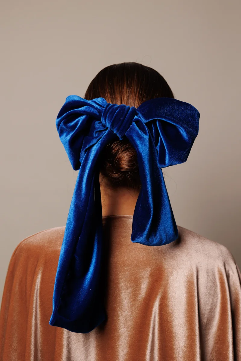 Lazo Ribbon azul klein terciopelo - Imagen 3
