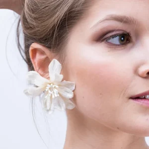 Pendientes Corola blancos