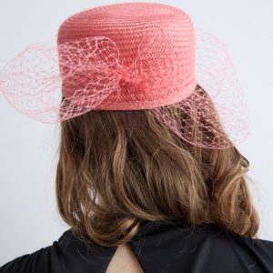 Casquete Amelia coral