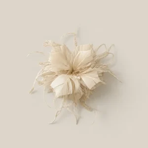 Flor plumas beige