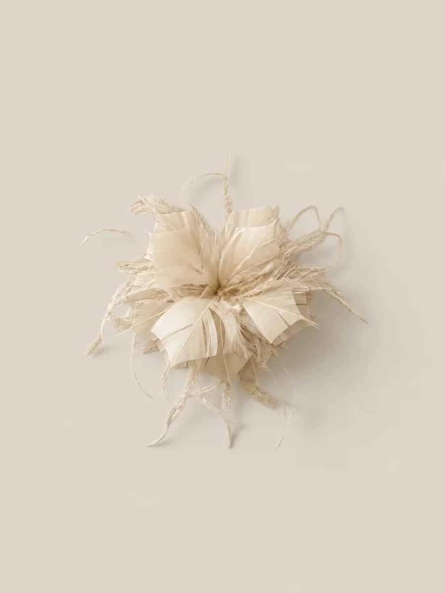 Flor plumas beige