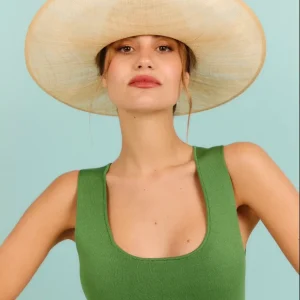 Pamela Amaya Beige