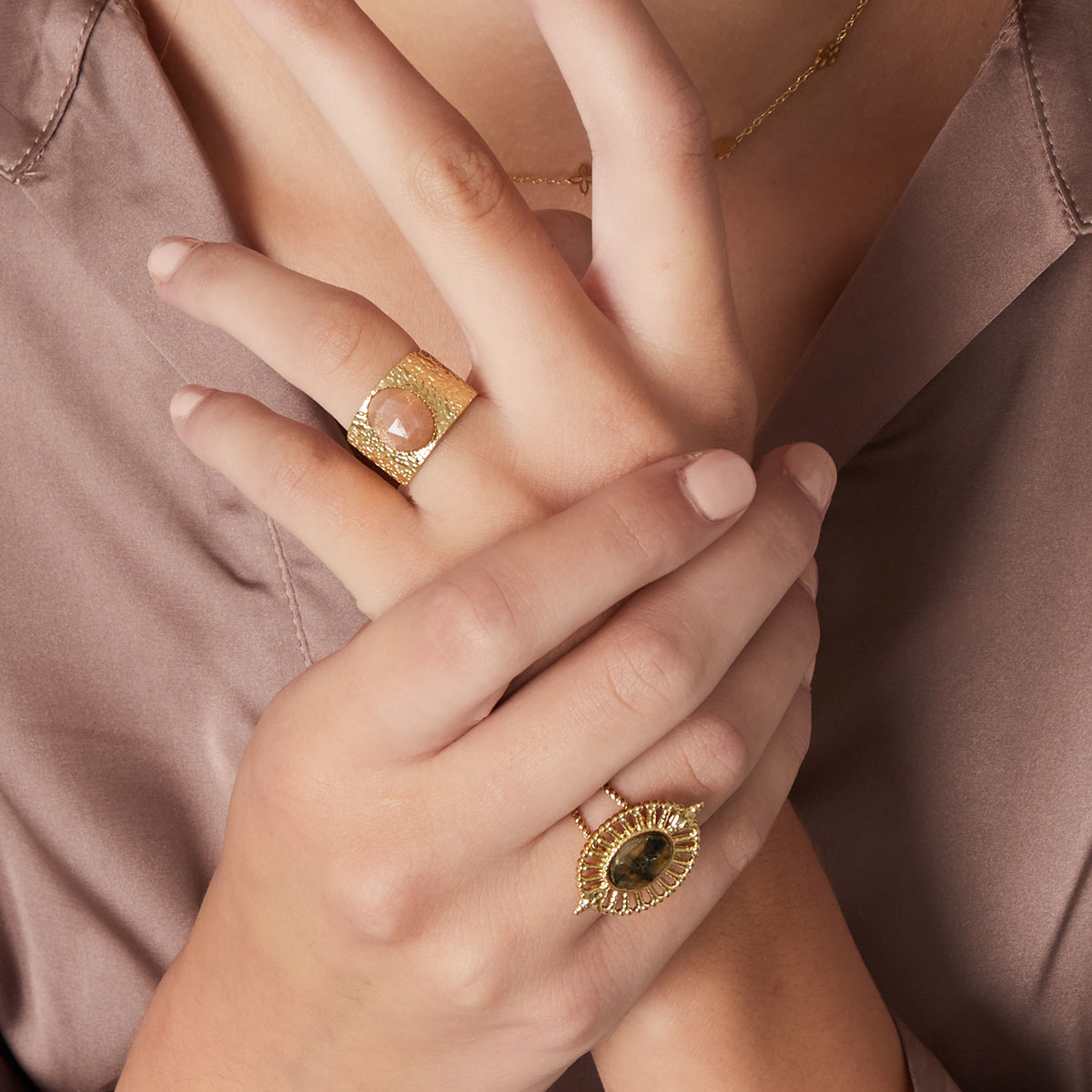 Anillo GIANNA Acero Dorado - Imagen 3