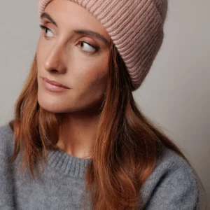 Gorro de punto nude