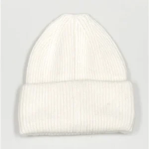 Gorro de punto blanco