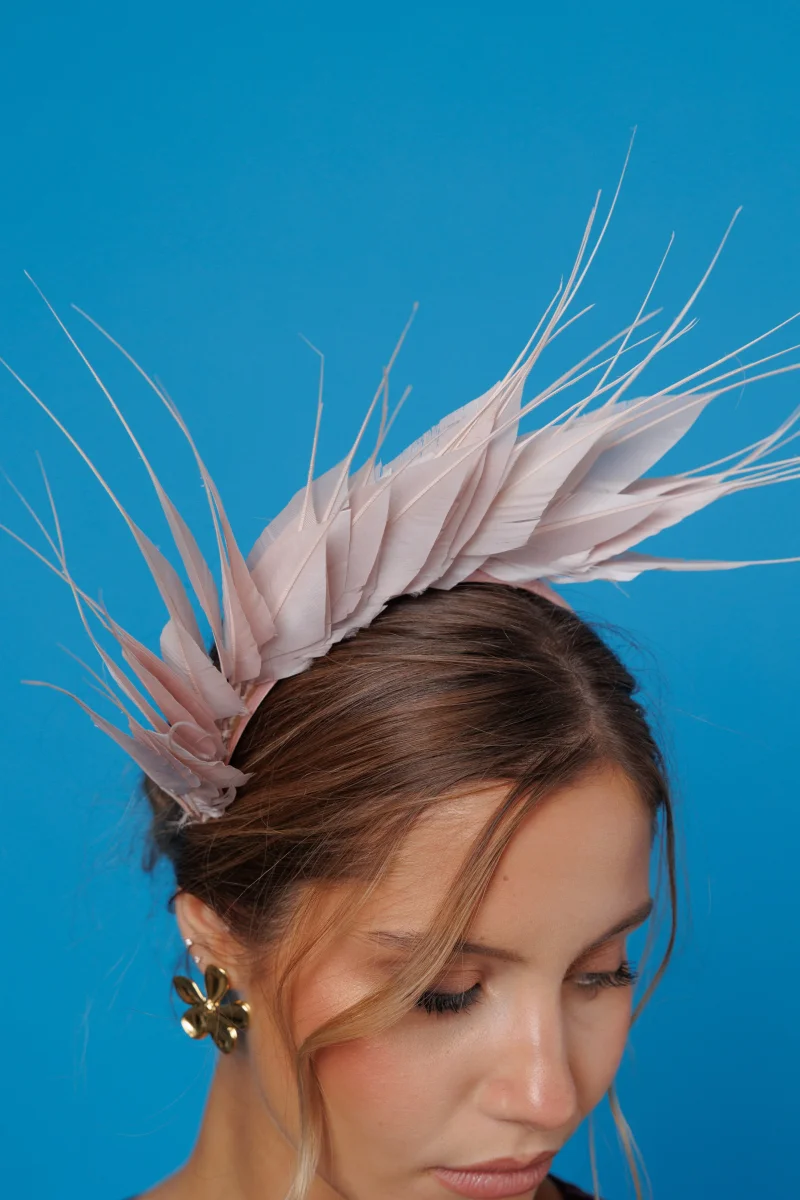Diadema Avestruz mini fucsia - Imagen 5