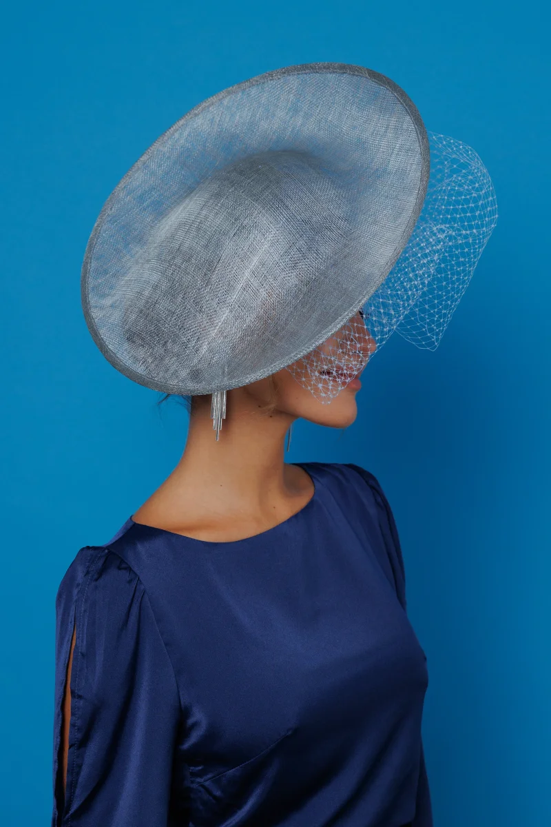 Tocado Manuela azul bebé - Imagen 3