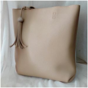 Bolso mujer con borla a juego