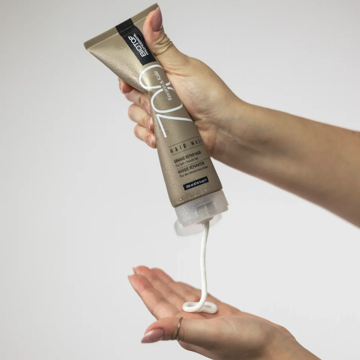 BIOTOP 700 Keratin & Kale Hair Mask 75 ml y 250 ml - Imagen 3