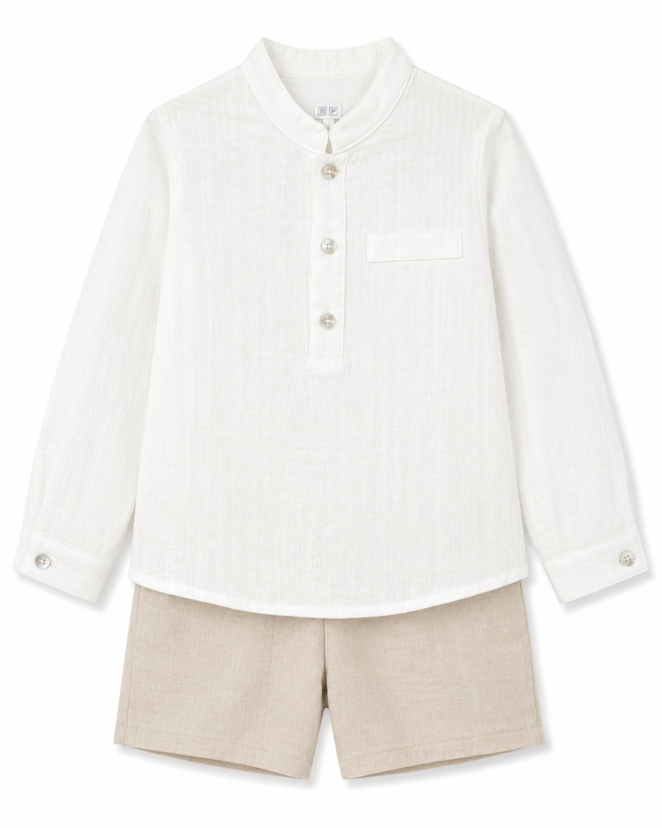 Conjunto para Niño de Camisa Blanca Cuello Tirilla y Pantalón Beige – BBZ Creaciones
