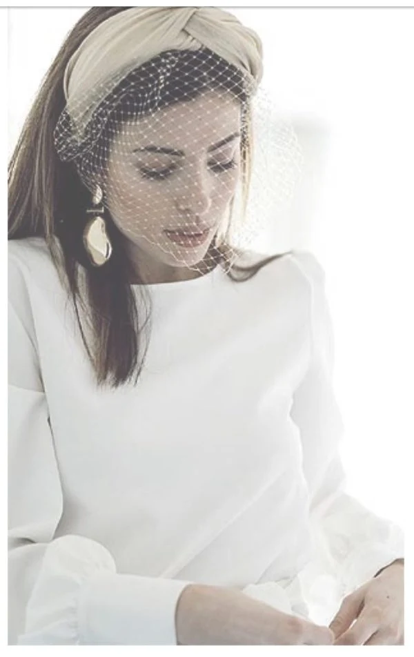 Diadema Baronesa beige - Imagen 2