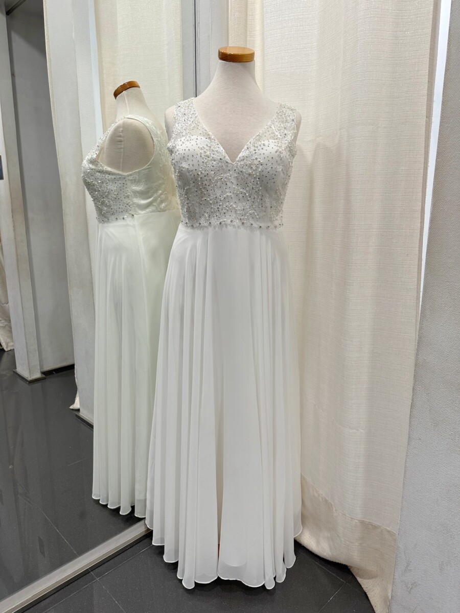 Vestido Curvy Encaje Pedrería Novia - Imagen 3