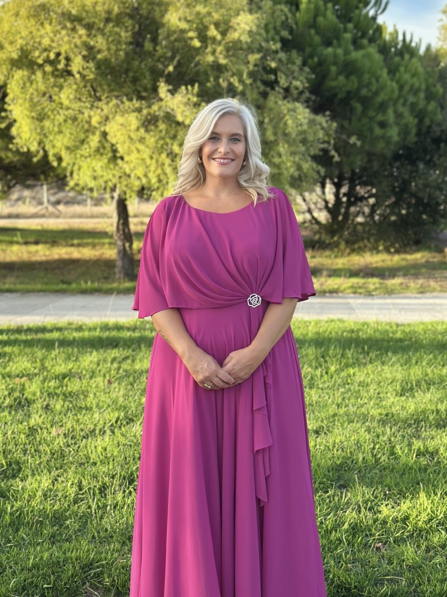 Vestido Capa Broche Flor Curvy - Imagen 2