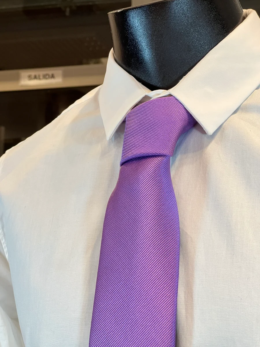 Corbata de Seda Atelier F&B Genève (Morado Eléctrico) - Imagen 4