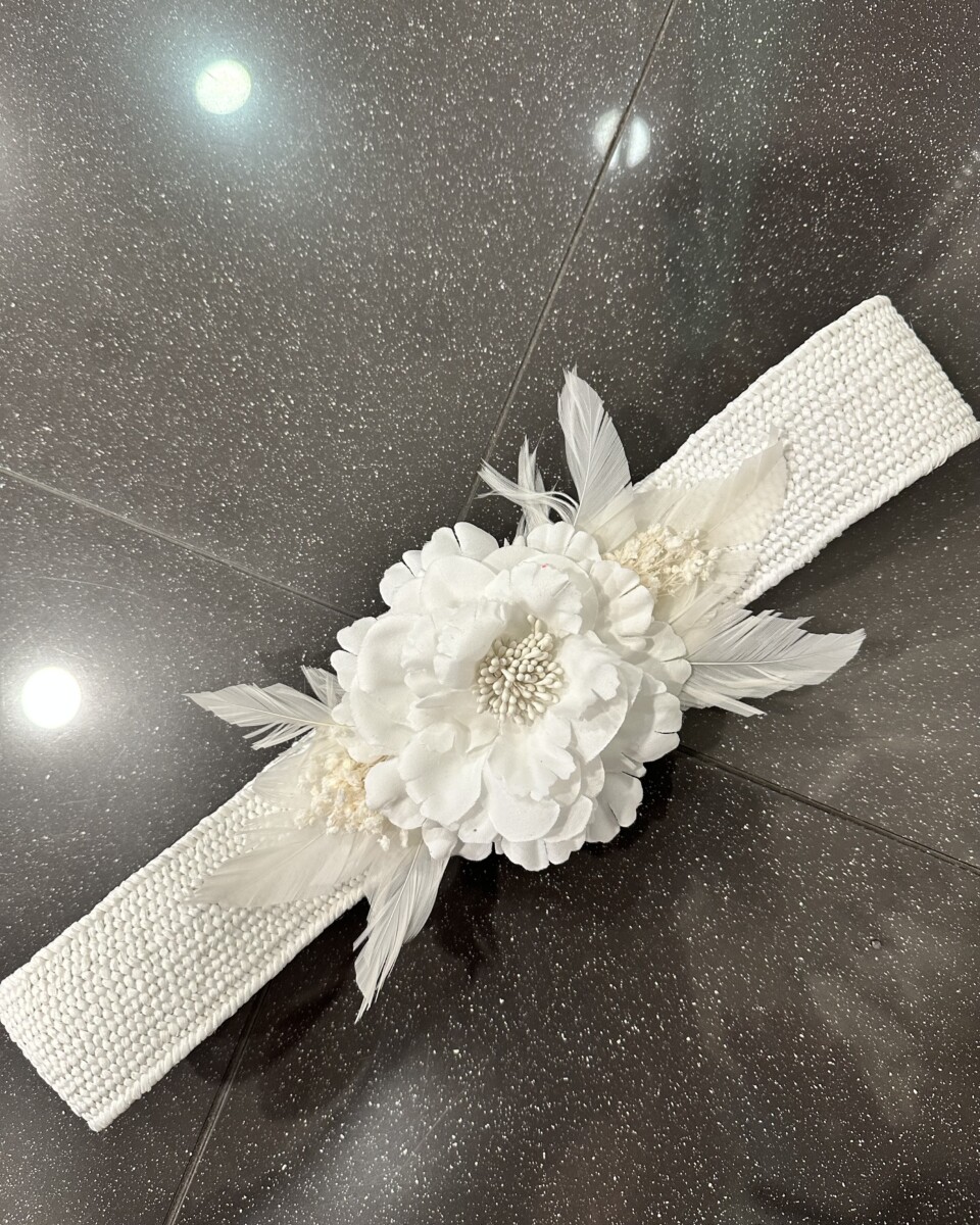 Cinturón Elástico Rafia Blanco Con Flor - Imagen 4