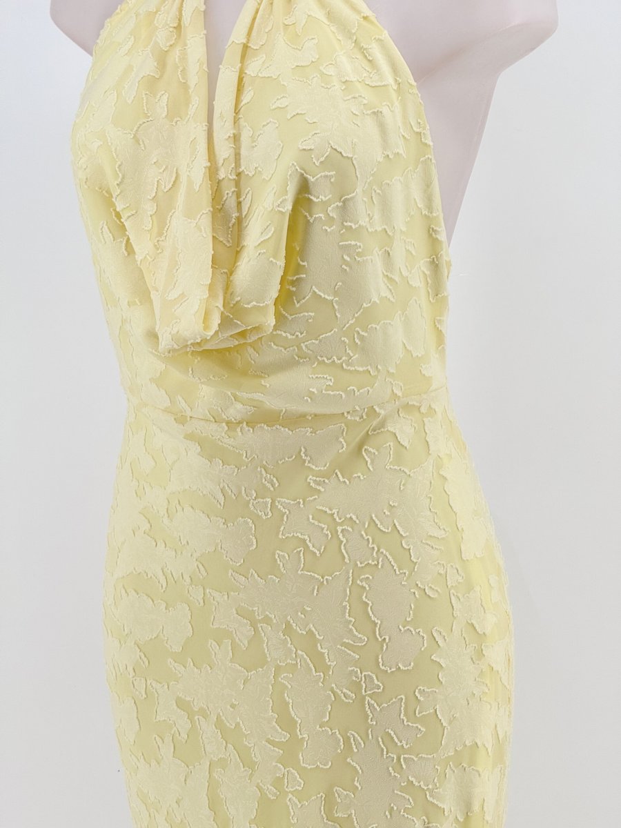 Vestido Textura Escote Cascada - Imagen 8
