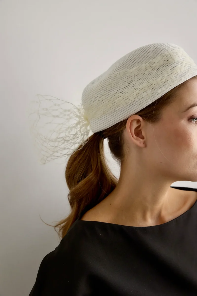 Casquete Castelia negro - Imagen 7
