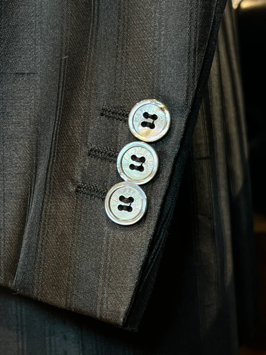 Traje negro ceremonia Pal Zileri – 100% Seda - Imagen 5