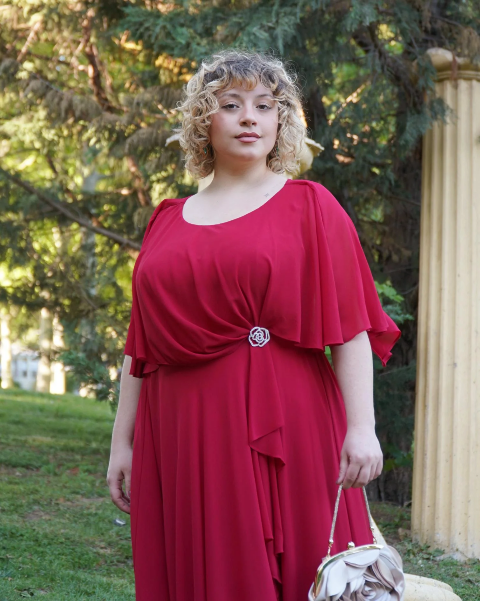 Vestido Capa Broche Flor Curvy - Imagen 5