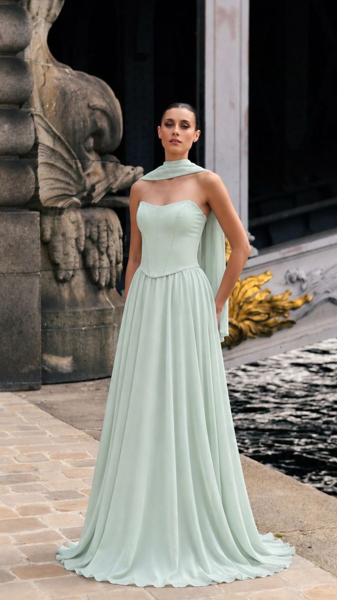 Vestido Corsé Falda Chal - Imagen 3