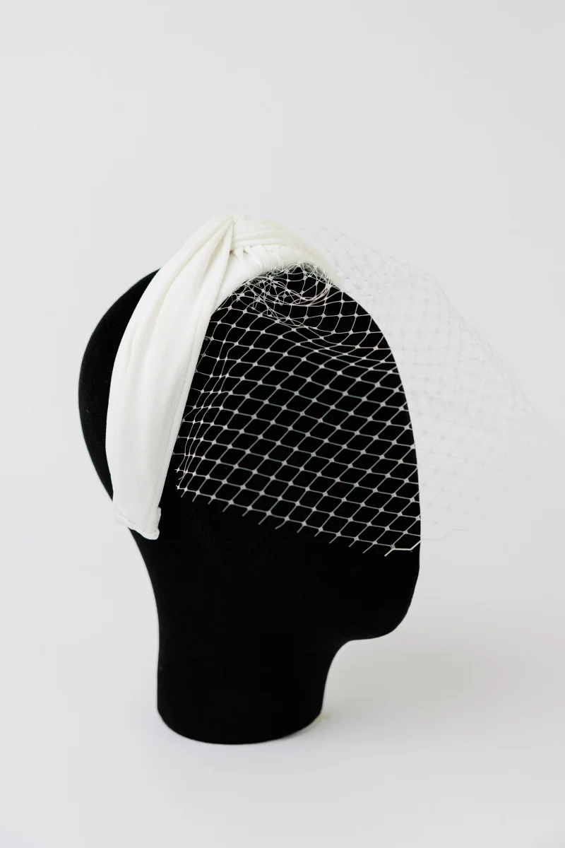 Diadema Baronesa blanca de crepe - Imagen 7